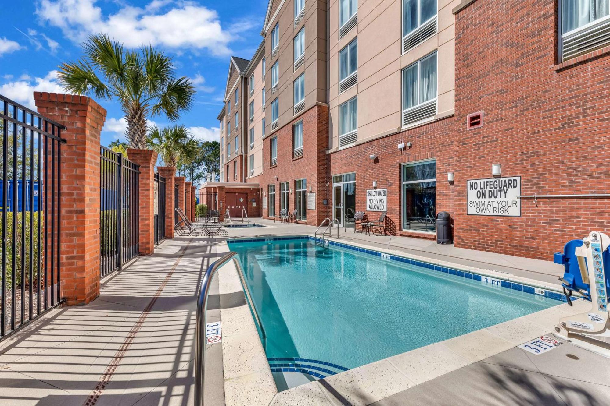 Hilton Garden Inn Myrtle Beach/Coastal Grand Mall Экстерьер фото