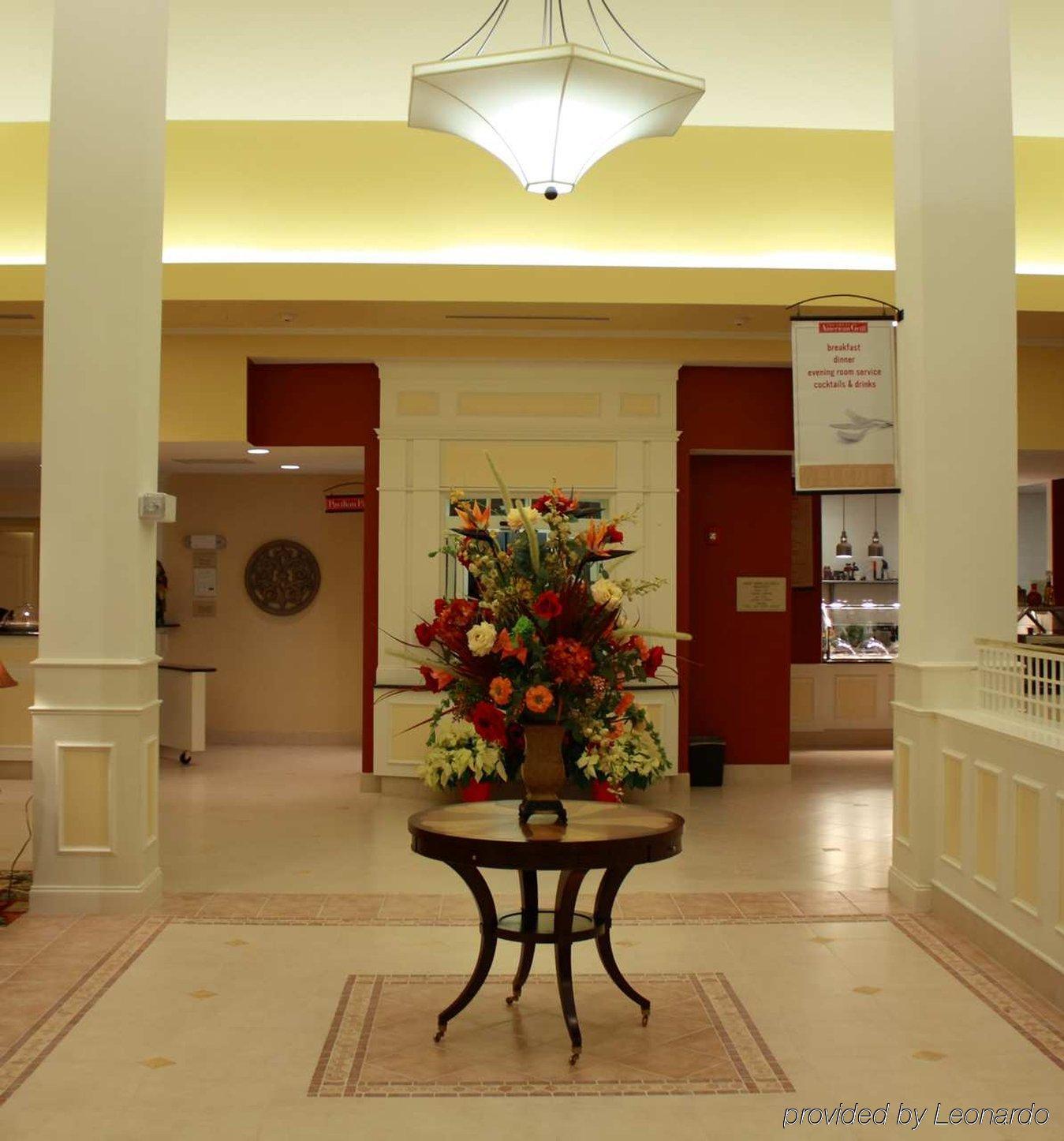 Hilton Garden Inn Myrtle Beach/Coastal Grand Mall Интерьер фото