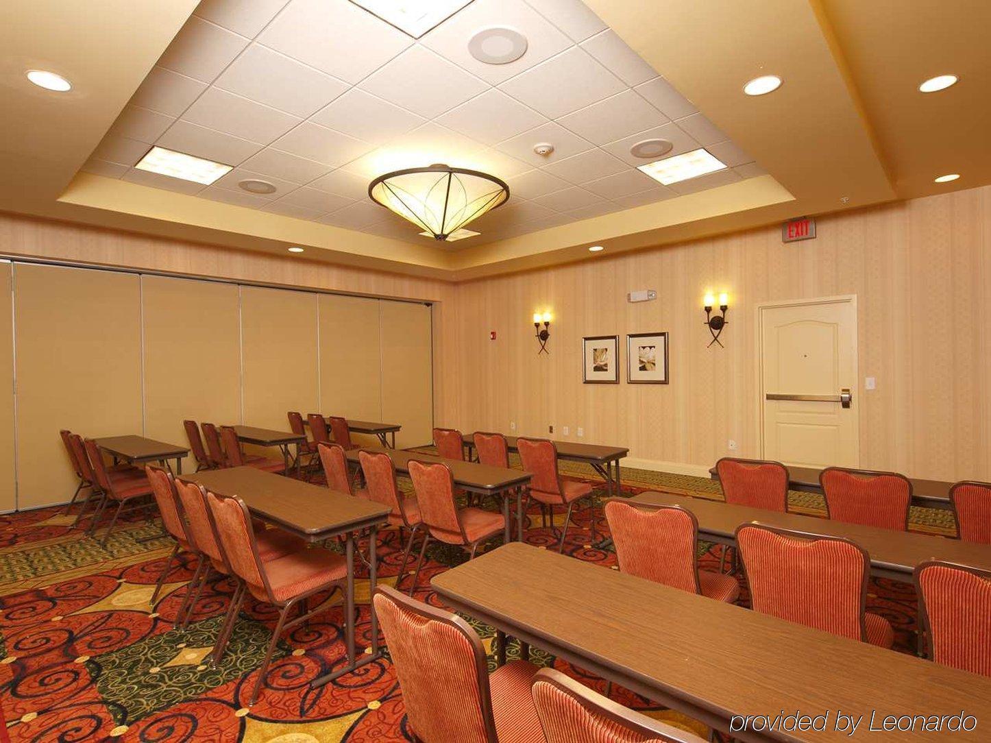 Hilton Garden Inn Myrtle Beach/Coastal Grand Mall Бизнес фото